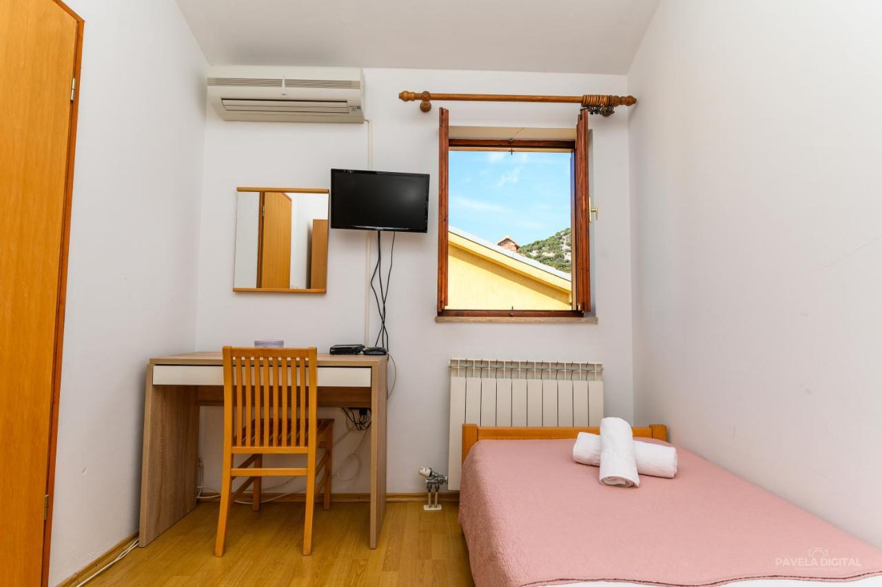 Sobe I Apartman Mareta Miholascica Zewnętrze zdjęcie