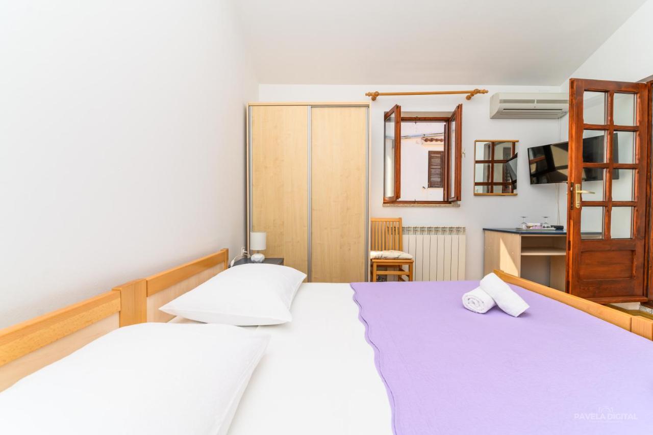 Sobe I Apartman Mareta Miholascica Zewnętrze zdjęcie