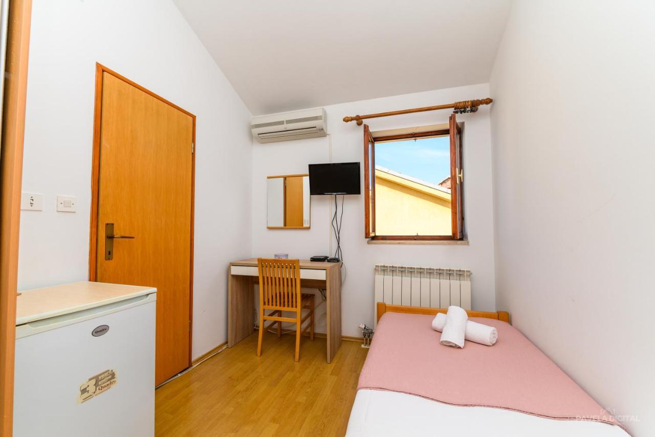 Sobe I Apartman Mareta Miholascica Zewnętrze zdjęcie