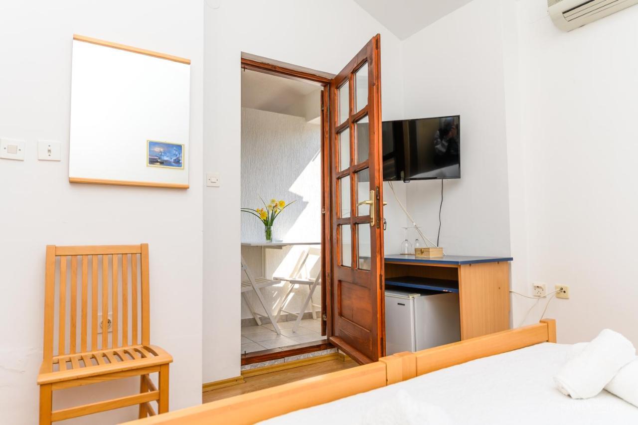 Sobe I Apartman Mareta Miholascica Zewnętrze zdjęcie