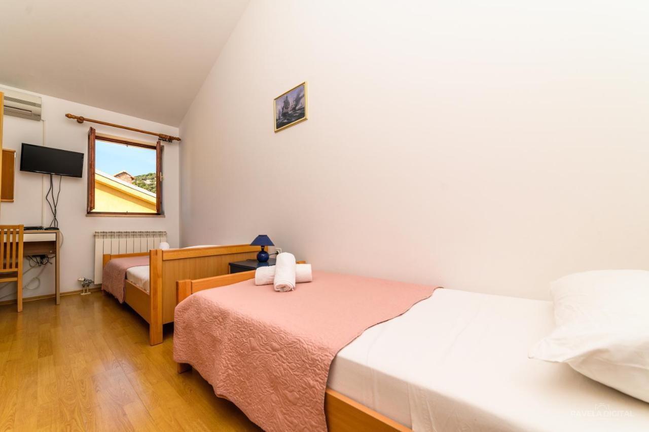 Sobe I Apartman Mareta Miholascica Zewnętrze zdjęcie